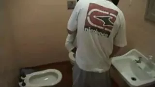 মুস্তাচিওড মেয়েটিকে সন্তুষ্ট করে এবং যেখানে প্রয়োজন সেখানে শেষ হয় বাংলা সেক্সভিডিও