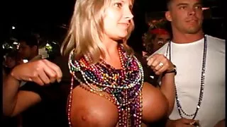 মেয়ে মোরগ ভর. এক্সনক্স ভিদেও