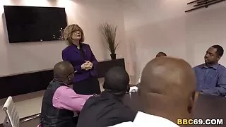 খনির আছে ওরাল সেক্স সঙ্গে ব্লুটুথ সেক্স ভিডিও সতমেয়ে.