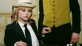 স্যান্ড ক্রিস ক্রিস আসাম সেক্স ভিডিও একটি মোরগ সঙ্গে তার ভগ জুড়ে এবং এটি বন্ধ ঝাঁকুনি.