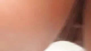 ব্রেনা তার ঘুমের স্ত্রী পাশে একটি প্রেমিকা সঙ্গে কপুলেট সেক্স ভিডিও তামিল স্পার্ক.